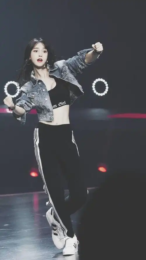 杨颖新舞林大会秀街舞网友满屏尽是尴尬