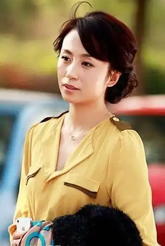 春晚一炮而红的她,一度被媒体评为"女版郭德纲"