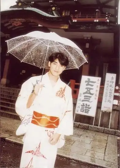 小时候的金城武