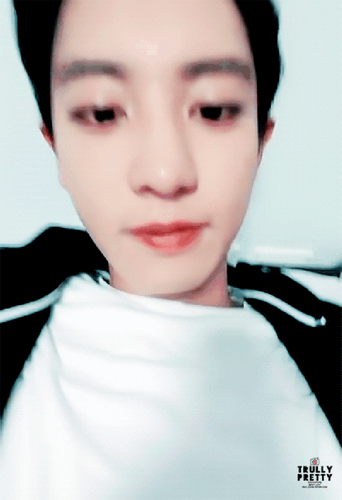 朴灿烈gif自拍gif可爱gif韩国gif