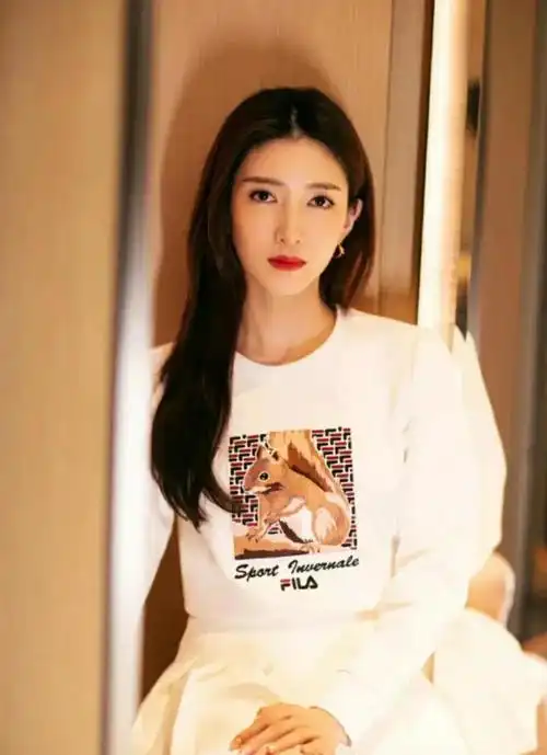 江疏影明星壁纸28