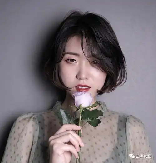 春天减龄短发35款_发型