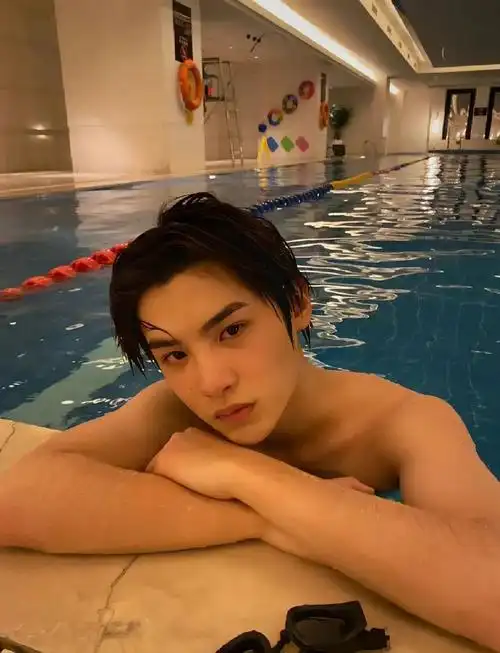 justin黄明昊的璀璨星途 🚀