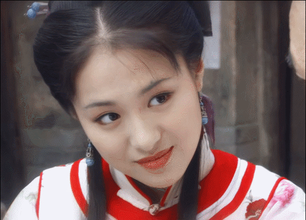 沈傲君是一位古装美女,在2000年左右红极一时.