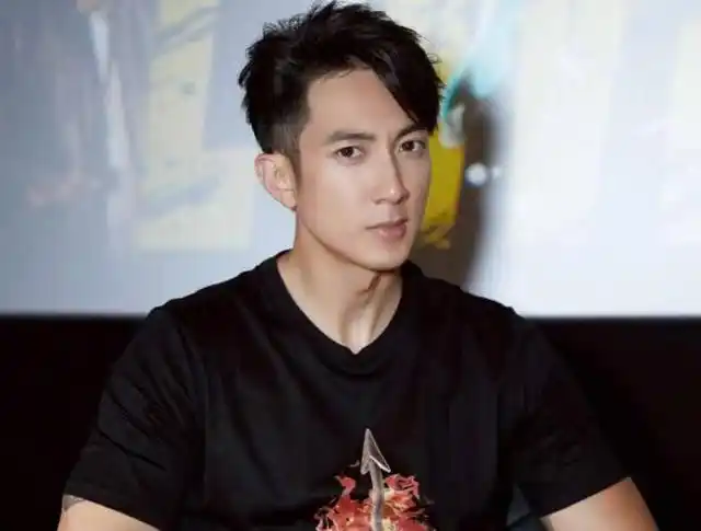 吴尊公司欠款1632w成"老赖",住9千万豪宅,子女读60w贵族学校