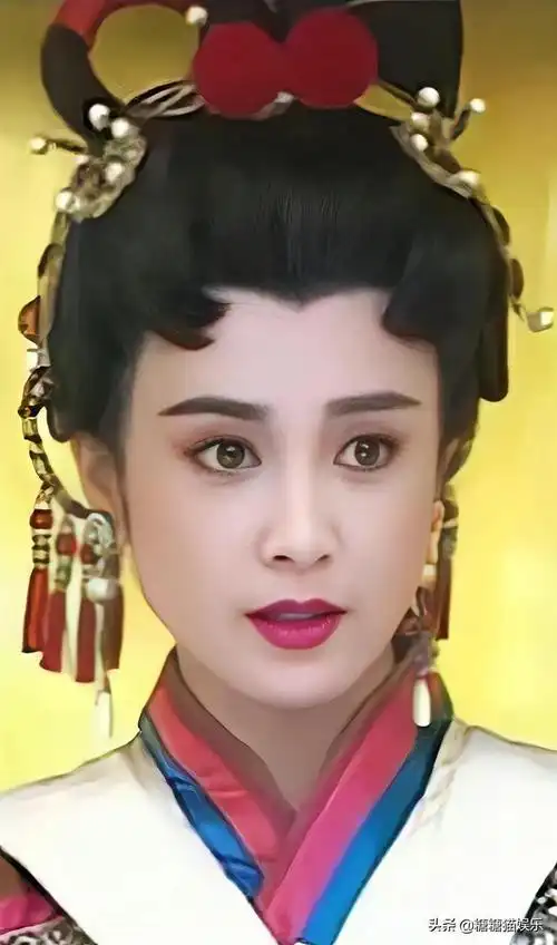 傅艺伟倾国倾城美艳动人