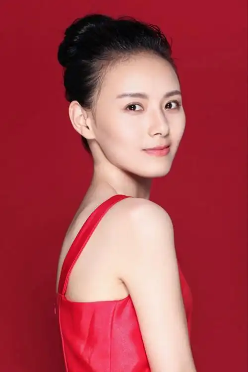 《淬火成钢》讲的是什么 曹艳军饰"军中佳人"程圆圆