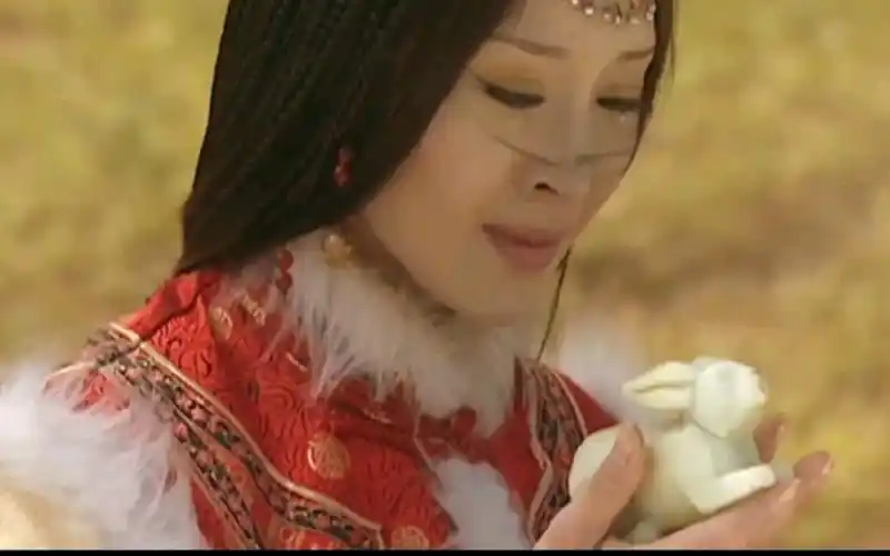 【蓝齐儿61胡天鸽】我曾经也是一个幸福快乐的格格