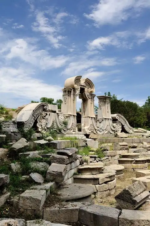 【骄阳下的圆明园遗址公园】 ——————————————40片