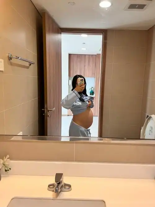 孕期日记  #孕肚记录  #孕晚期肚型40周了 孕前期就准备剖的我 熬到