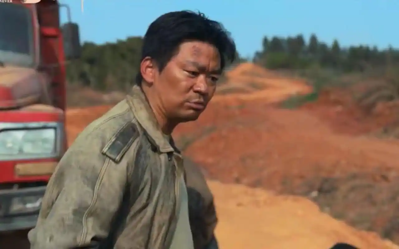 《八角笼中》终极预告!王宝强狂抽自己耳光,口碑好点映票房出彩