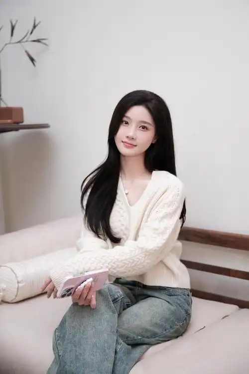 笑容如糖,眼神如星,陈意涵:独一无二的梦幻美少女!