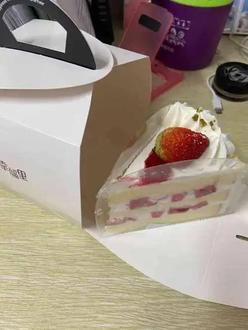 打分 每周五都想点个外卖吃,但是这个小蛋糕真的挺一般的.