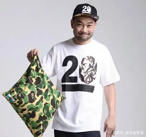 周星驰接班人葛民辉搬家,两年零收入坚持不裁员,甘愿缩衣节食