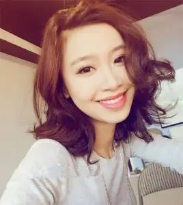 抖音丑八怪女生版演唱者童英然个人资料照片 曾参加超级女声