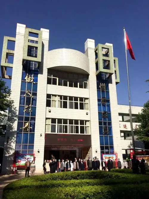 加油少年南村中学初三年级今天开学啦