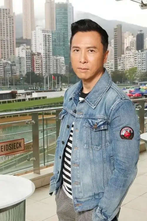 甄子丹自曝女儿遗传父母优良基因从小能歌善舞不会抗拒她入行