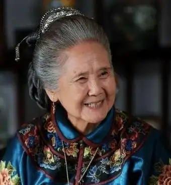 曾是天津第一代播音员,78岁获飞天奖最佳女主_鲁园