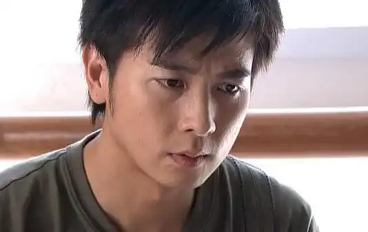 又见一帘幽梦:面对绿萍种种疯狂的举措 楚濂提出离婚