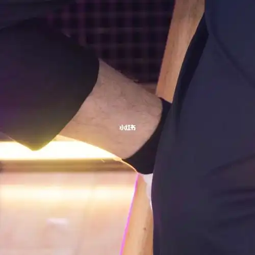 哥,你腿毛有点重_任嘉伦_娱乐_明星娱乐资讯