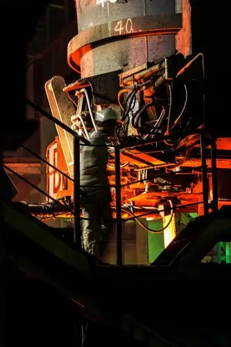 《炼钢工人》组照