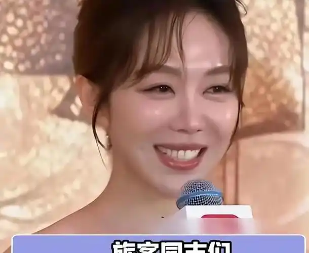 上海这一夜对比盛装打扮的金晨姜妍赢得轻轻松松