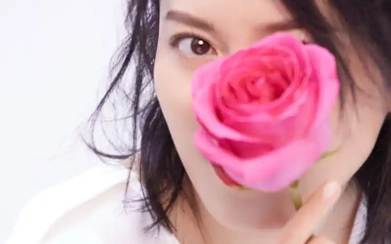 俞飞鸿性感优雅写真桌面壁纸