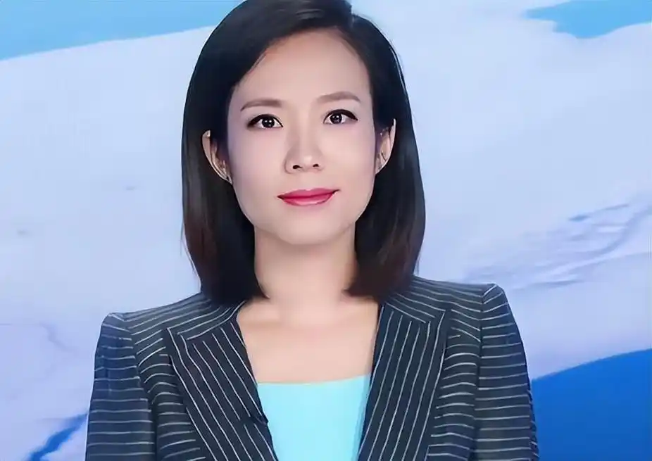 新闻联播》美女主播宝晓峰:事业有成的单身传奇 宝晓峰,央视知名主持