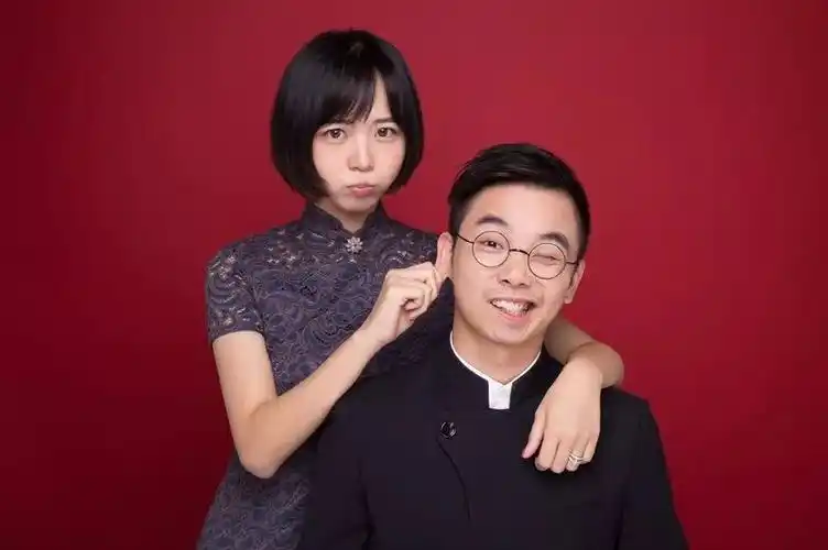 我居然看「红底照」也哭~1000个新娘领证照也real用心