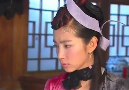 少年张三丰里的秦思容总共有四条感情线可她最终一个没选