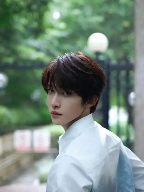 "国风美少年"刘宇:不在乎"苦",只因更看重痛苦背后的成长丨专访_腾讯