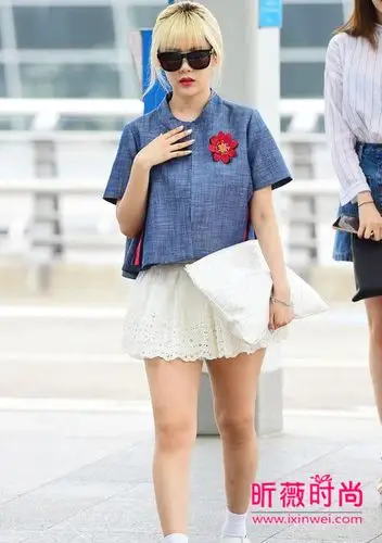 林允儿黄美英郑秀晶 韩国女星夏季街拍穿搭