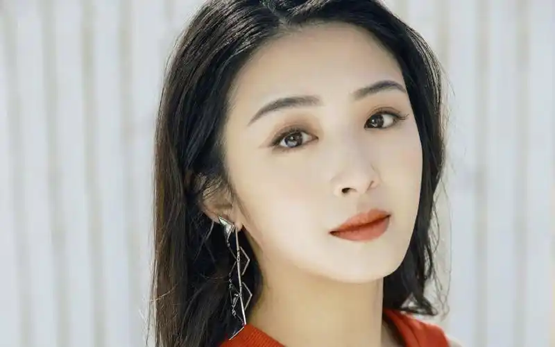 张含韵时尚魅力写真图片桌面壁纸高清大图预览1920x1200_大陆明星下载