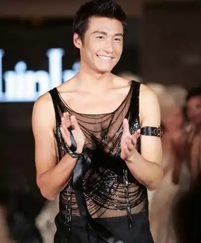 胡兵准"出柜",默许同性恋身份(图)