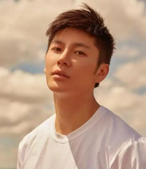 9款大脸圆脸适合发型男,剪了清爽干净利索!