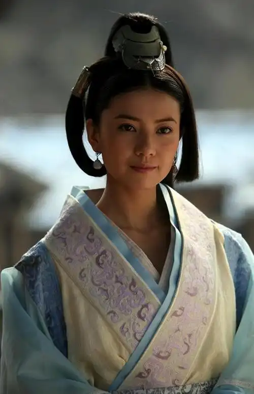 古装美人高圆圆的七个古装角色若惜最美飘絮第二