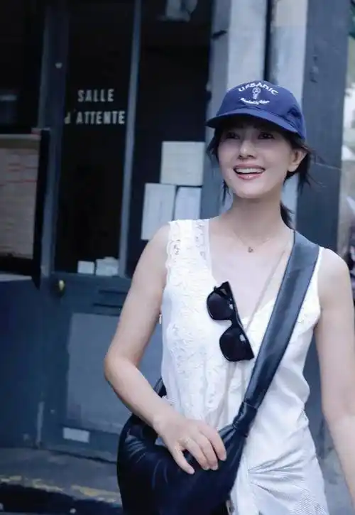 高圆圆街拍美图