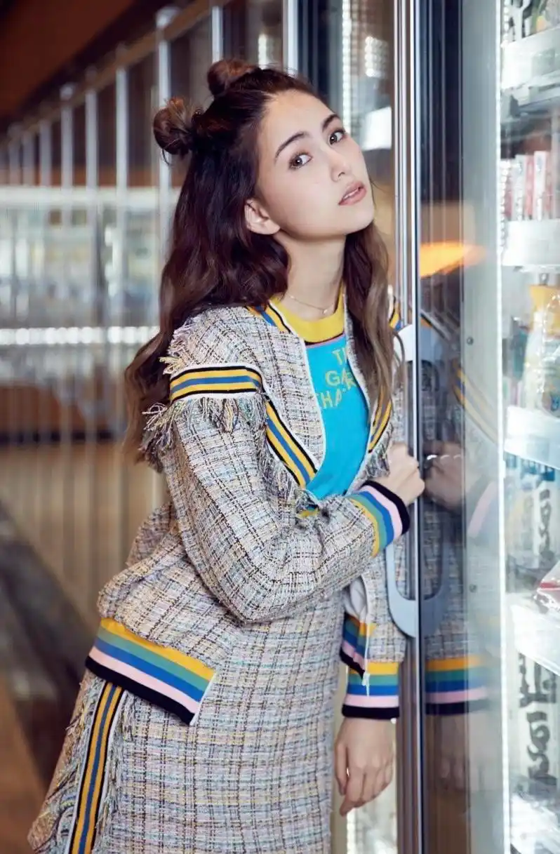 昆凌写真美图:花容月貌,楚楚动人