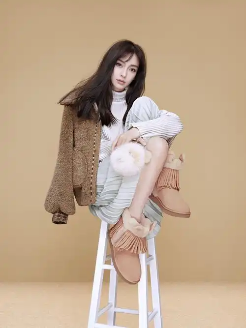 angelababy秋冬时尚街拍尽展大长腿 花絮再现美少女变身