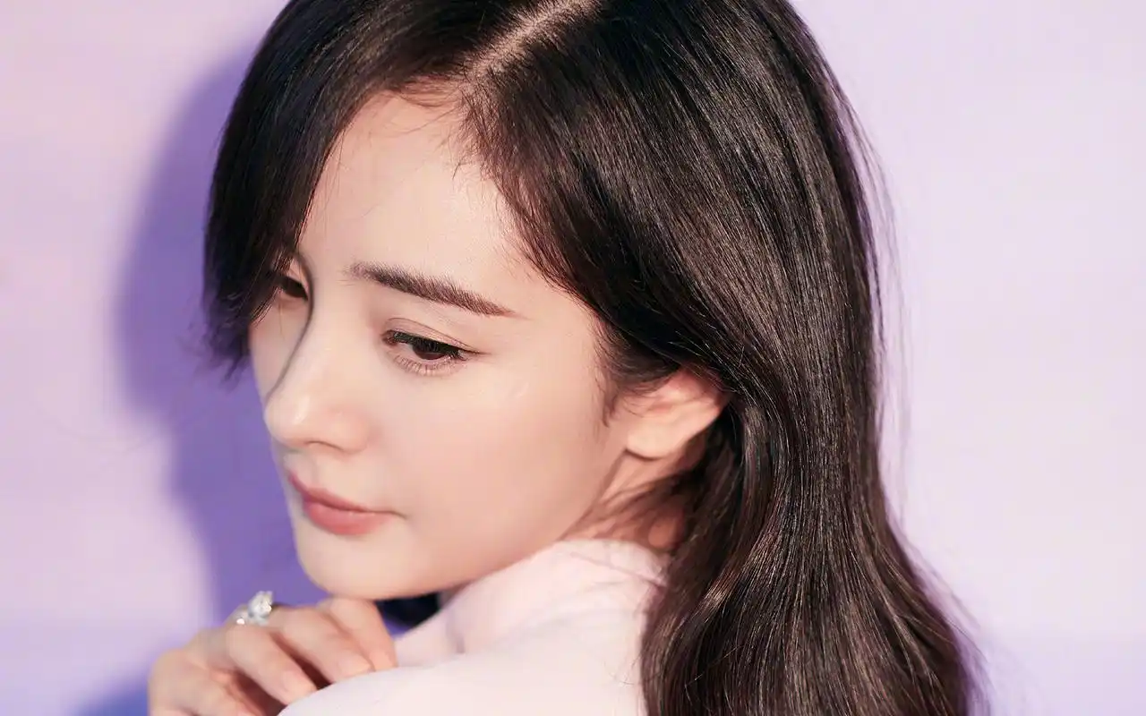 杨幂仙气白裙唯美高清桌面壁纸