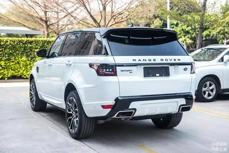 厦门路虎揽胜运动版2021款30l6耀黑版实车美拍