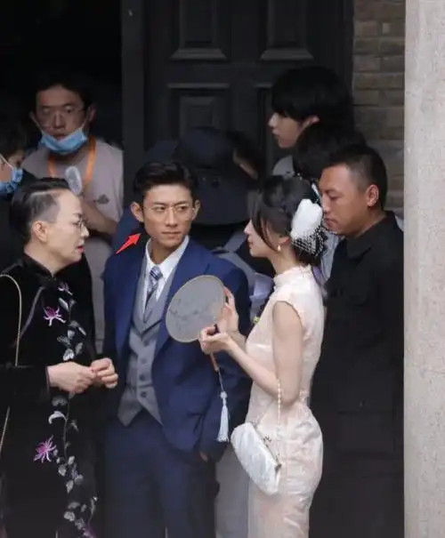 萌探探探案2路透张一山面部发腮华晨宇宛如民国贵公子