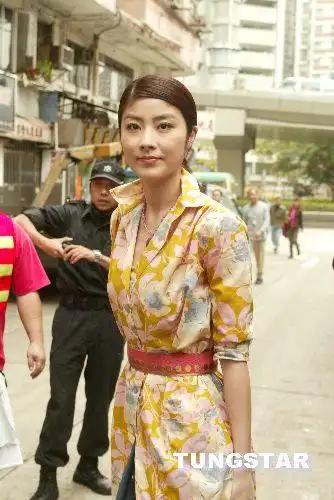 图文:陈慧琳和任贤齐现身为《大事件》宣传(13)