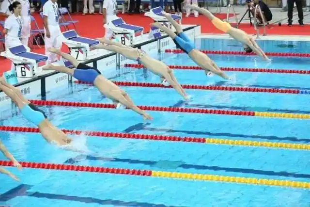 游得快的需要天赋,游得久只要坚持!_游泳