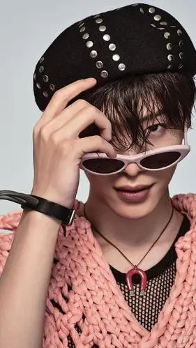 歌手范丞丞,帅气有范儿,来看酷炫造型的大帅哥