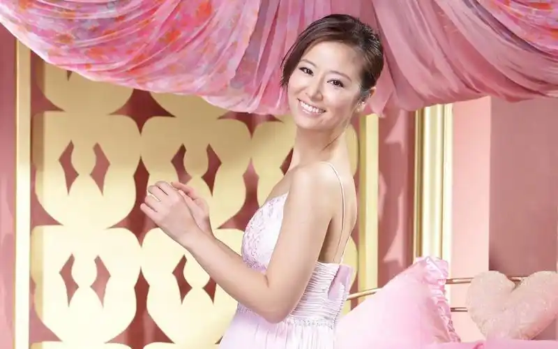 林心如床上用品图片-美女壁纸-高清美女图片-第7图-娟娟壁纸