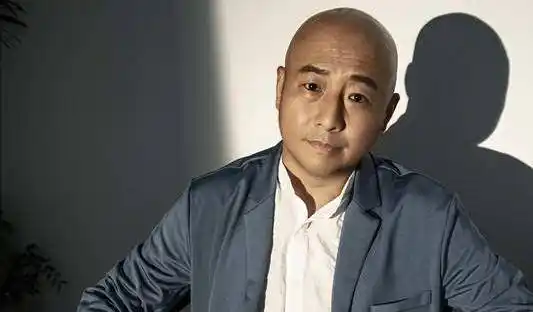 周晓鸥_零点乐队_光头