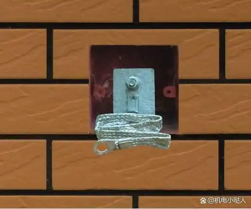 4,避雷测试点工艺说明:第一类防雷建筑当建筑物高度超过30m时,第二类