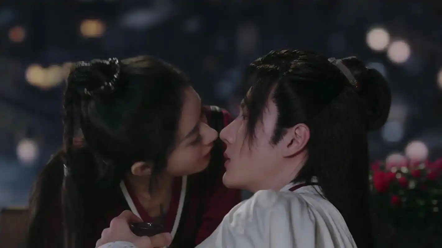 有翡吻戏花絮大放送 #有翡花瓣吻 #赵丽颖#王一博 经一场 - 抖音