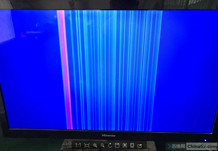 维修液晶电视的师傅们帮忙看看这是屏坏吗